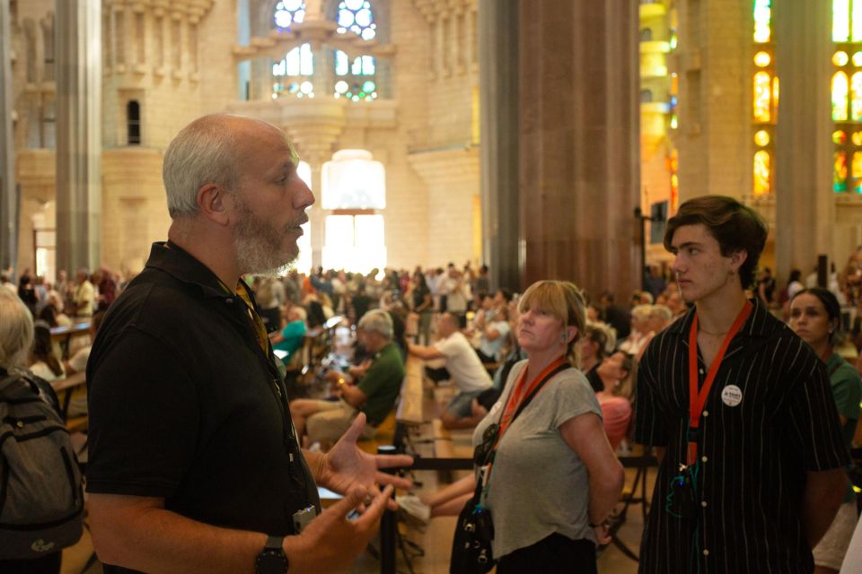 Barcelona: Sagrada Familia Small Group Guided Tour - Important Guidelines and Restrictions