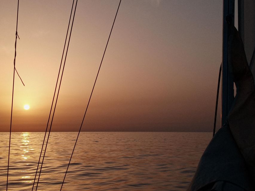 Benalmádena: Small Group Sailing Trip Along Costa Del Sol - Participant Requirements