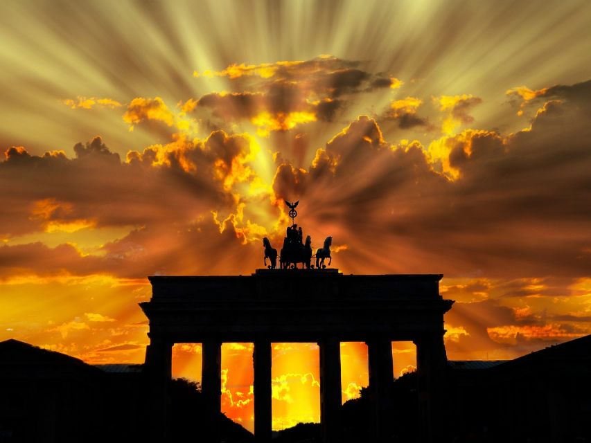 Berlin: 2-Hour Guided Walking Tour - Explore Historical Monuments