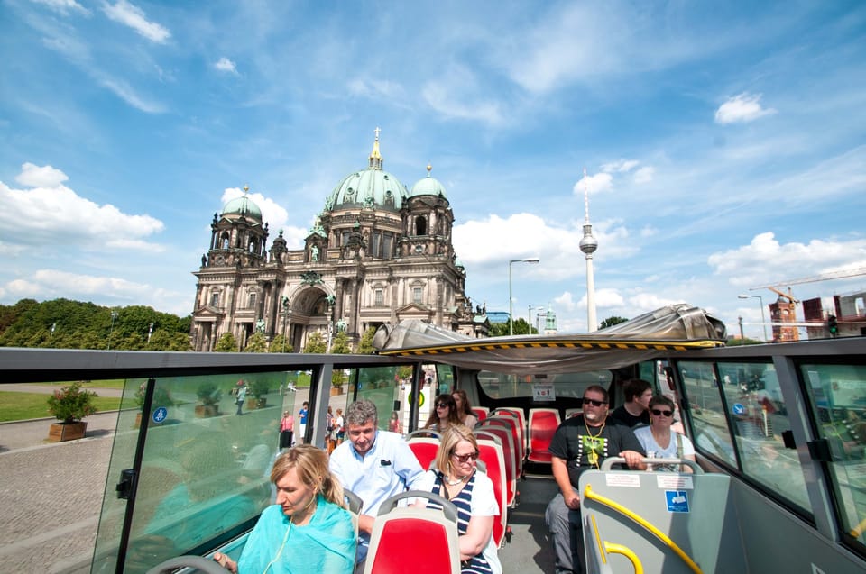 Berlin Combo Package: City Tour & Spree Boat Tour - Meeting Point