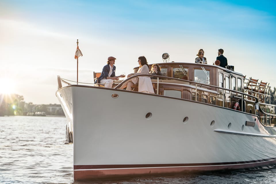 Berlin: Flagship Boat Sightseeing on Electric Motor Yacht - Customer Reviews and Ratings