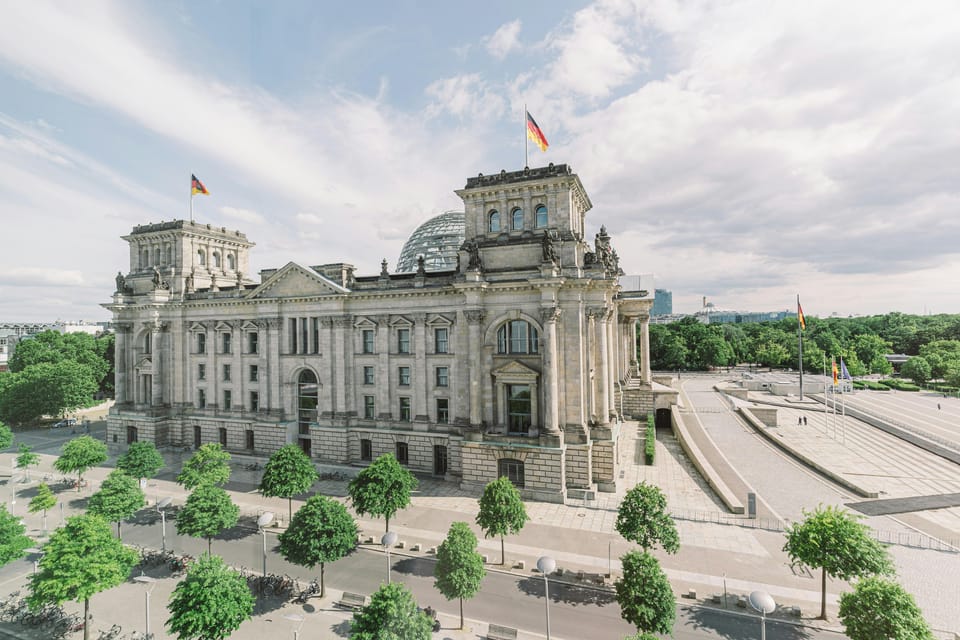 Berlin: Historical Self-Guided Tour of the City in One Walk - Flexibility and Completion