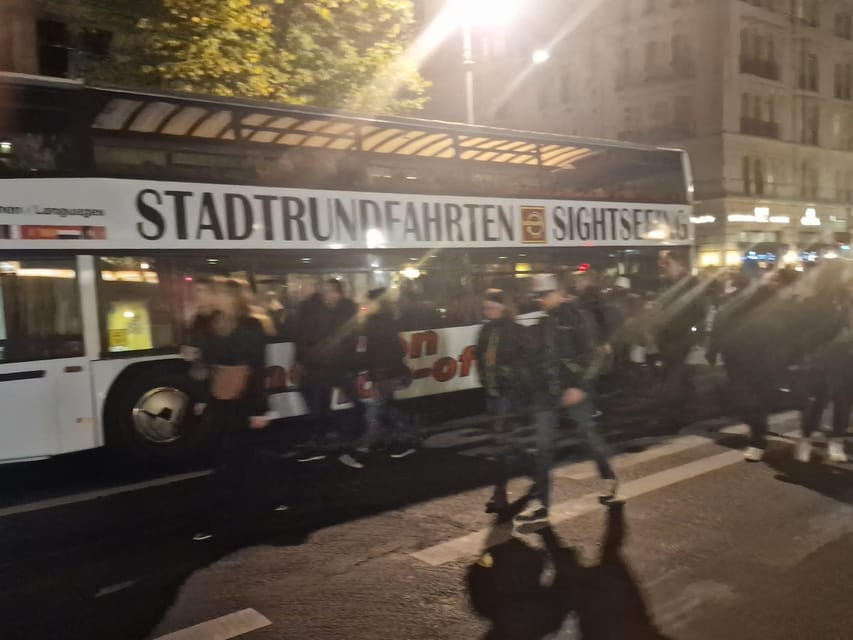 Berlin: Light Festival Bus Tour With Live Commentary - Customer Feedback