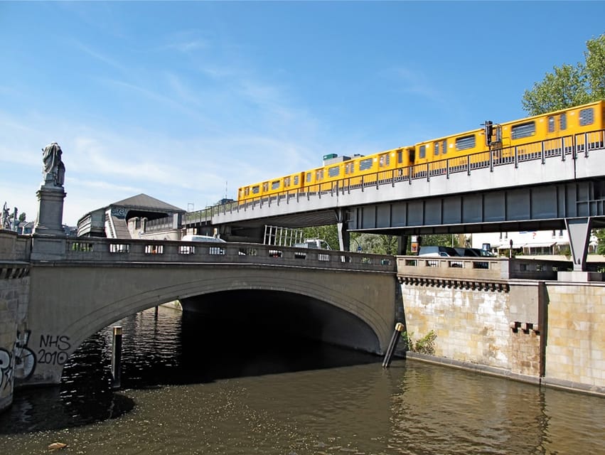 Berlin: One-way Kayaking Tour Through the City - Customer Feedback and Ratings