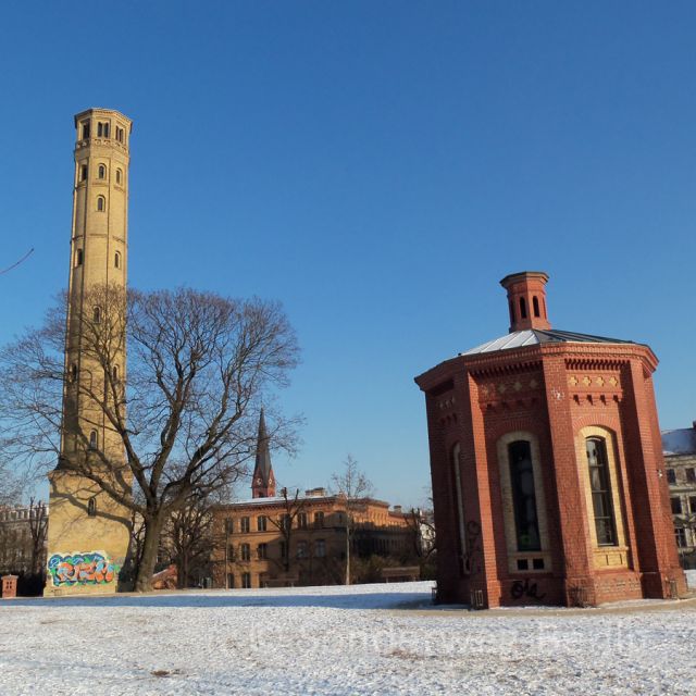 Berlin: Prenzlauer Berg District Guided Walking Tour - Meeting Point Variations