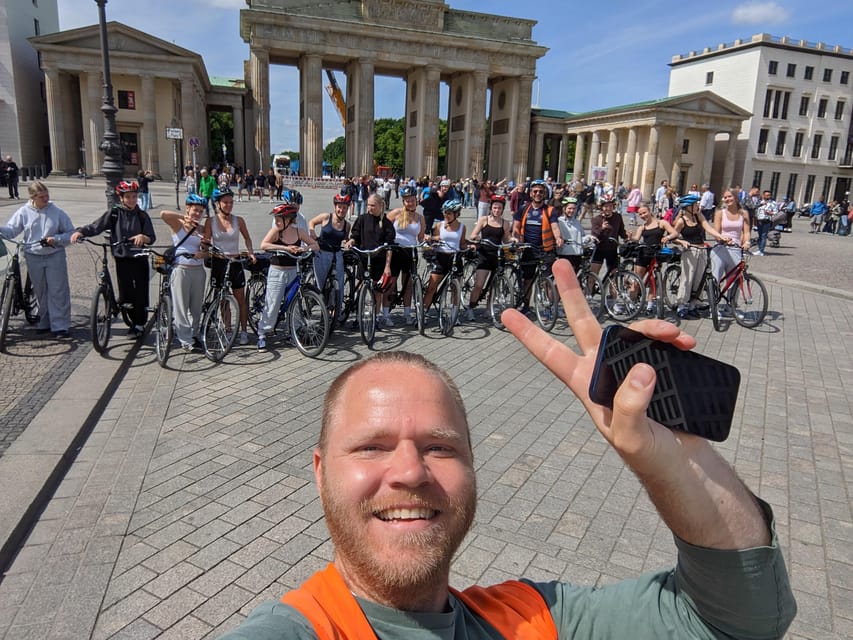 Berlin: Private Highlights Guided Bike Tour in Danish - Important Information