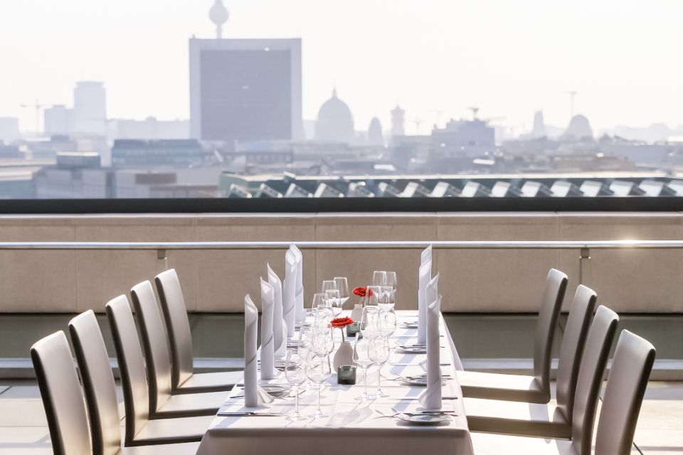 Berlin: Rooftop Lunch at the Reichstags Käfer Restaurant - Reichstag Building Tour