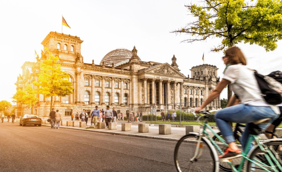 Bike Tour of Berlin Top Attractions With Private Guide - Participant Information