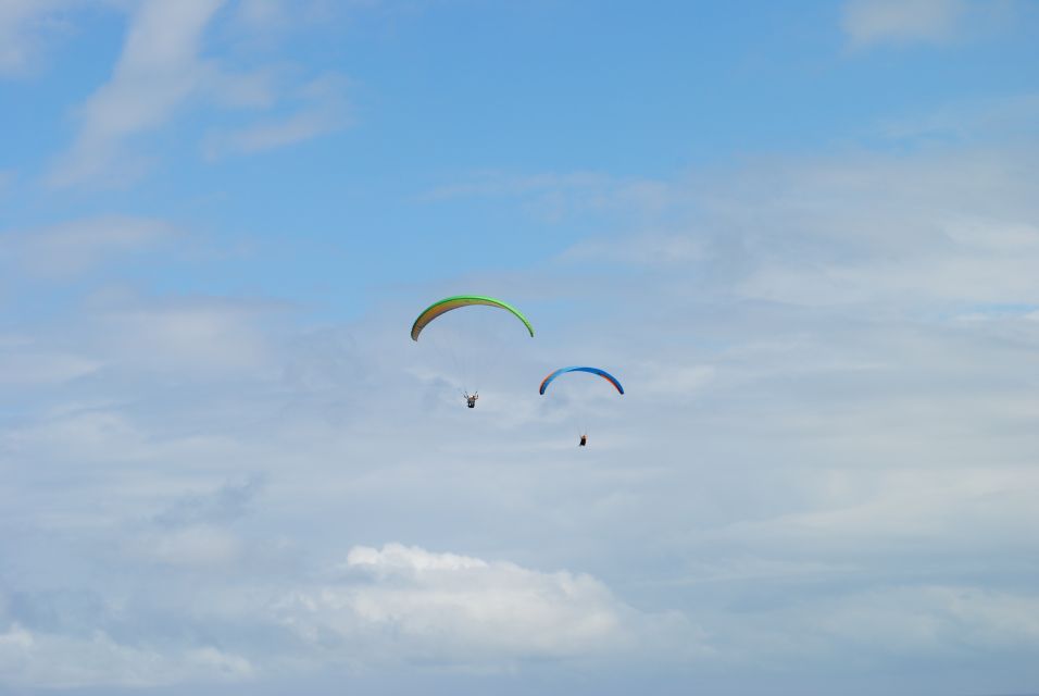 Bilbao: Paragliding Flight on the Coast of Sopelana and Getxo - Recommended Attire