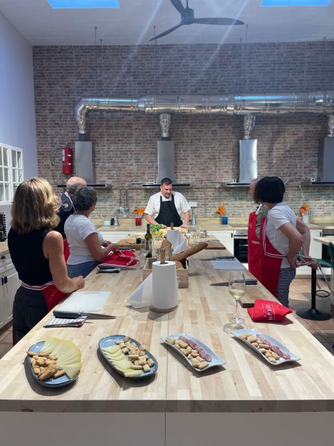 Bilbao: Traditional Basque Cooking Class With Wine Tasting - Customer Reviews and Ratings