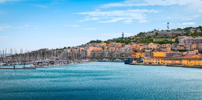 Boat Walk in Sete on the Singular Island 1 Hour - Capacity and Duration