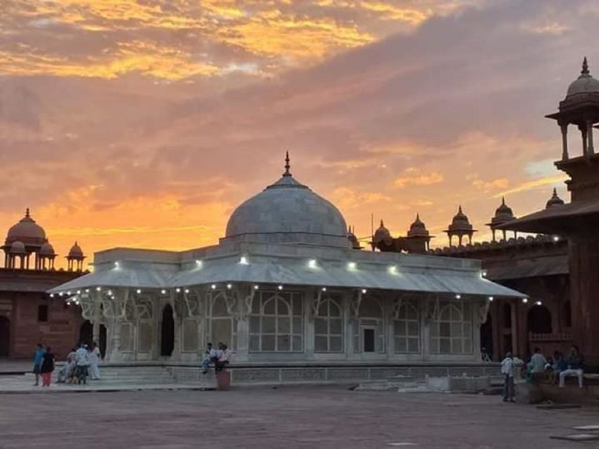 Book Official Tour Guide for Fatehpur Sikri. - Group Tour Options