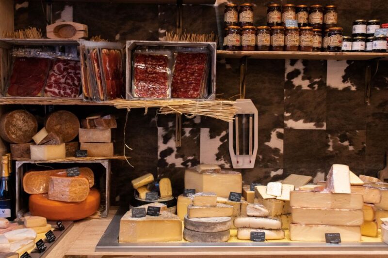 Bordeaux Historic and Gourmet Food Walking Tour - Accessibility Considerations