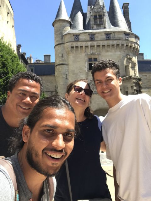 Bordeaux: Private Walking Tour + Glass of Bordeaux Wine - Experience Local Gastronomy