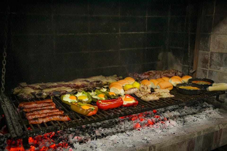 Buenos Aires: Argentine Barbecue With Live Music - Meeting Point Details