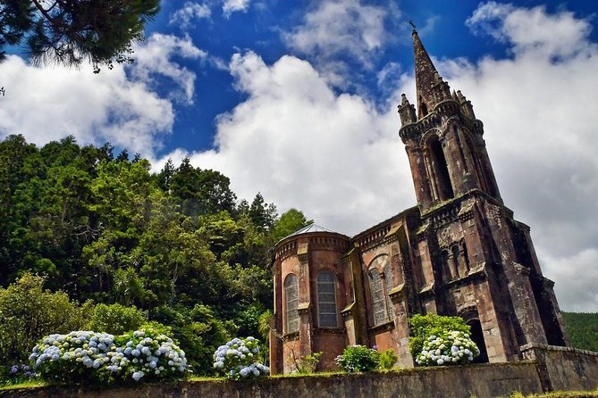 Canoeing at Furnas Lake - Highlights of the Experience