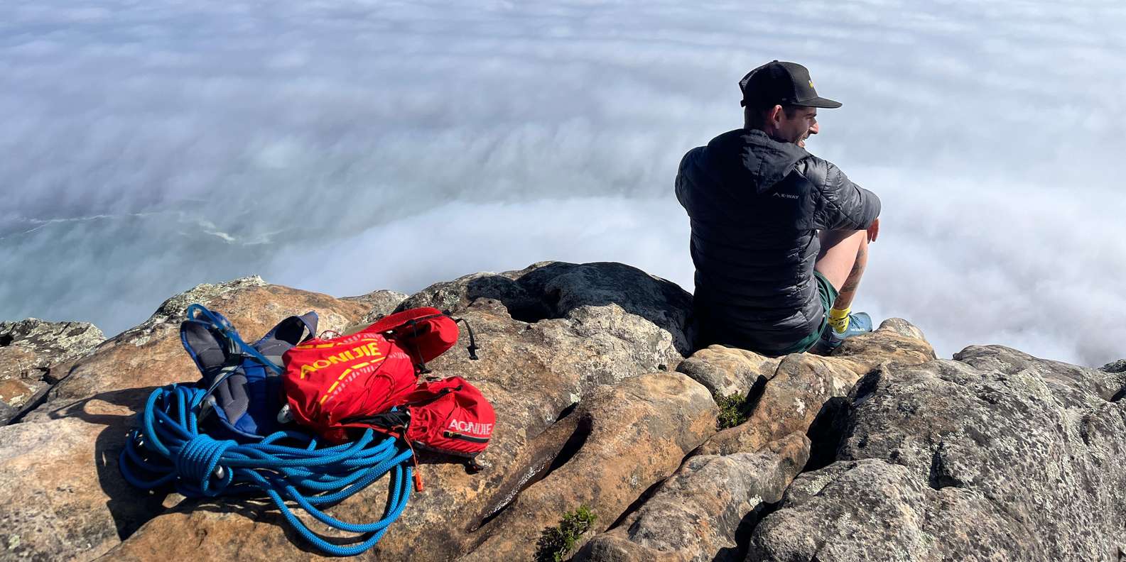 Cape Town: Lions Head Guided Hike With Mountain Goat Guides - Safety Briefing and Assistance