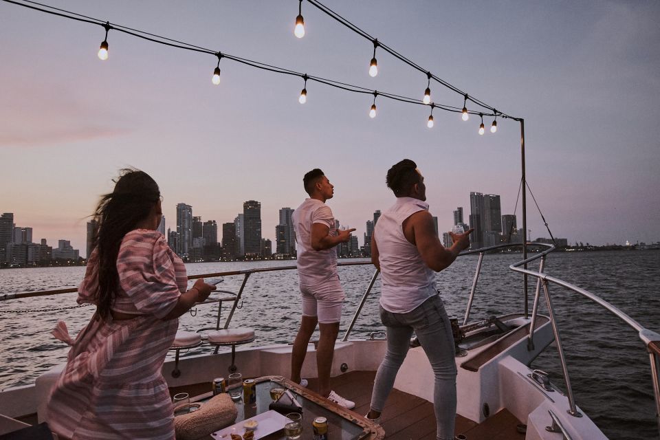 Cartagena: Sunset Cruise With Open Bar - Customer Reviews and Ratings