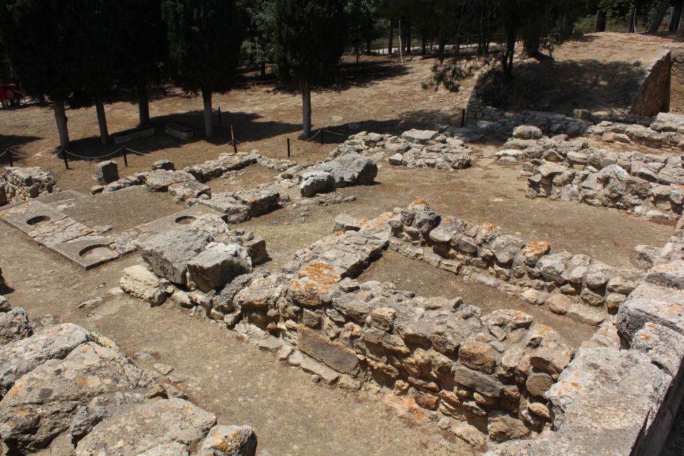 Chania to Faistos Palace Private Full Day Guided Tour - Experience at Phaistos