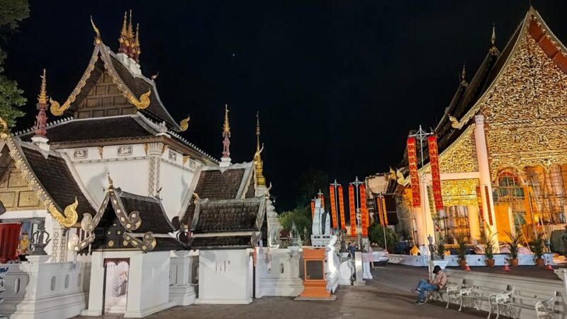 Chiang Mai: Chiang Mai Old City Twilight Walking Tour - Important Information and Recommendations