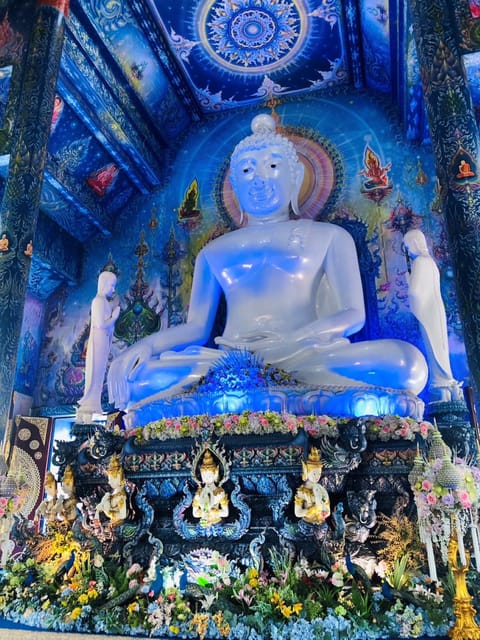 Chiang Rai: 3 Temples White+Blue+Black One Day Tour - Pickup Location