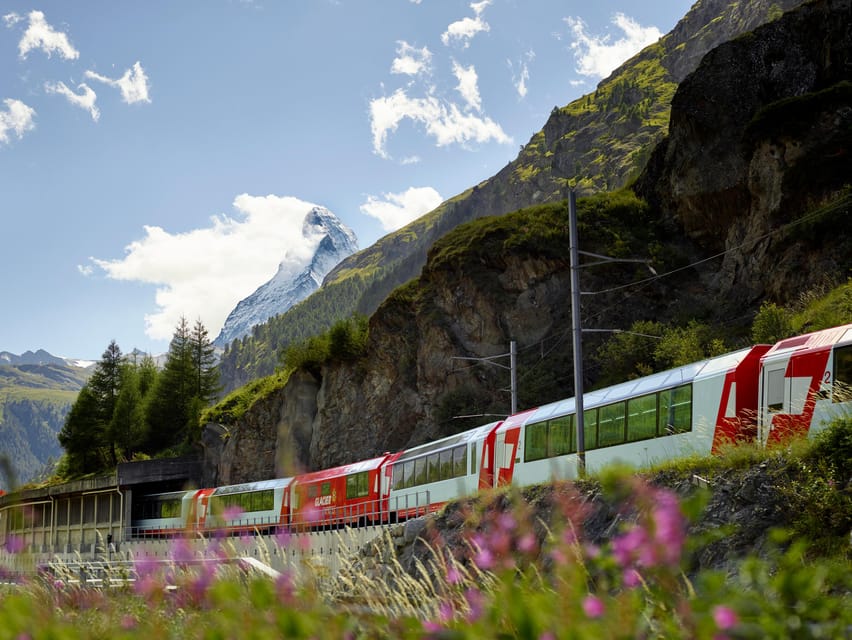 Chur/St. Moritz: Glacier Express Between Chur and St. Moritz - Train Features and Comforts