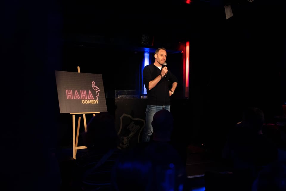 Cologne: Best Stand-Up Comedy With Laugh Guarantee - Club Atmosphere