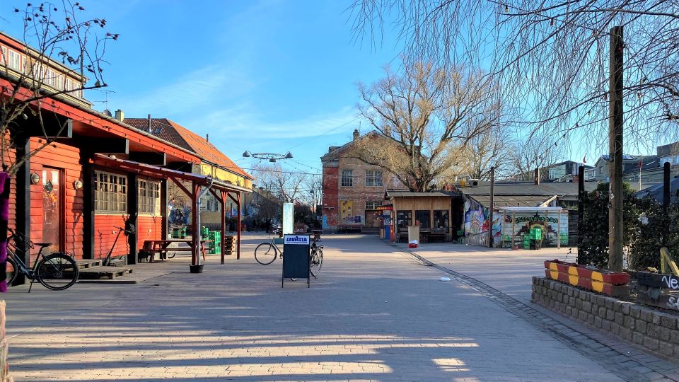 Copenhagen: Guided Walking Tour With a Small Group in French - Booking Information