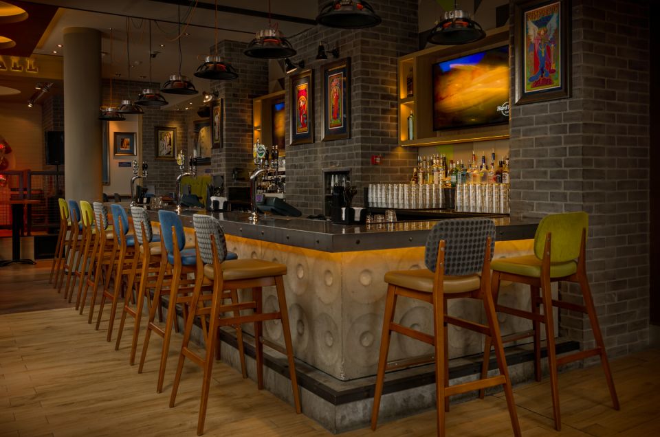 Copenhagen: Hard Rock Cafe With Set Menu for Lunch or Dinner - Location and Accessibility Features