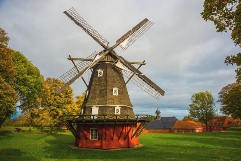 Copenhagen: Private Full-Day City Tour With Food Tastings - Food Tasting Experience