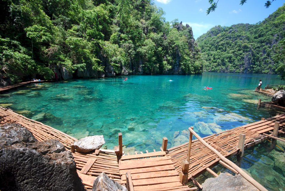 Coron: Private Tour With Kayangan Lake and Twin Lagoon - Discovering Twin Lagoon