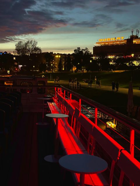 Cracow: Private Evening Boat Tour ️✨ - Meeting Point Information