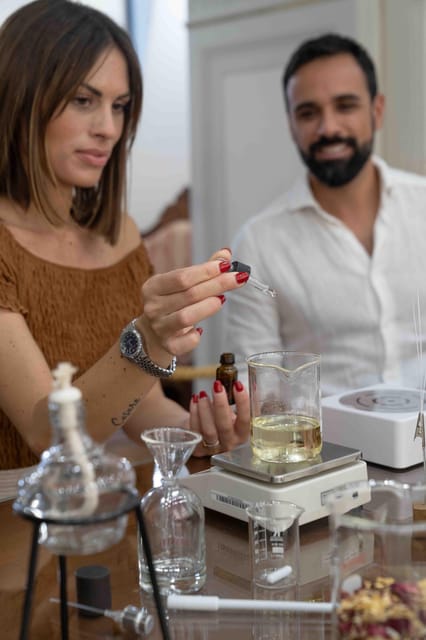 Custom Scent Atelier: Creating Your Personalized Perfume - Personalization of Your Perfume