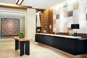 Denny Park Hotel Seattle - Location and Nearby Attractions