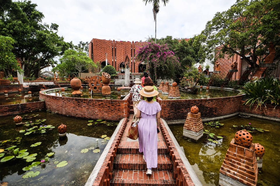 Discover Hoi An: 3 Traditional Handicrafts Villages Tour - Tra Que Vegetable Village