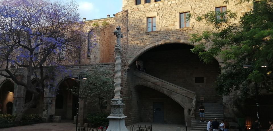 Discover the Beauty & History of Raval Area From Ixc. to Now - Historical Remains and Buildings