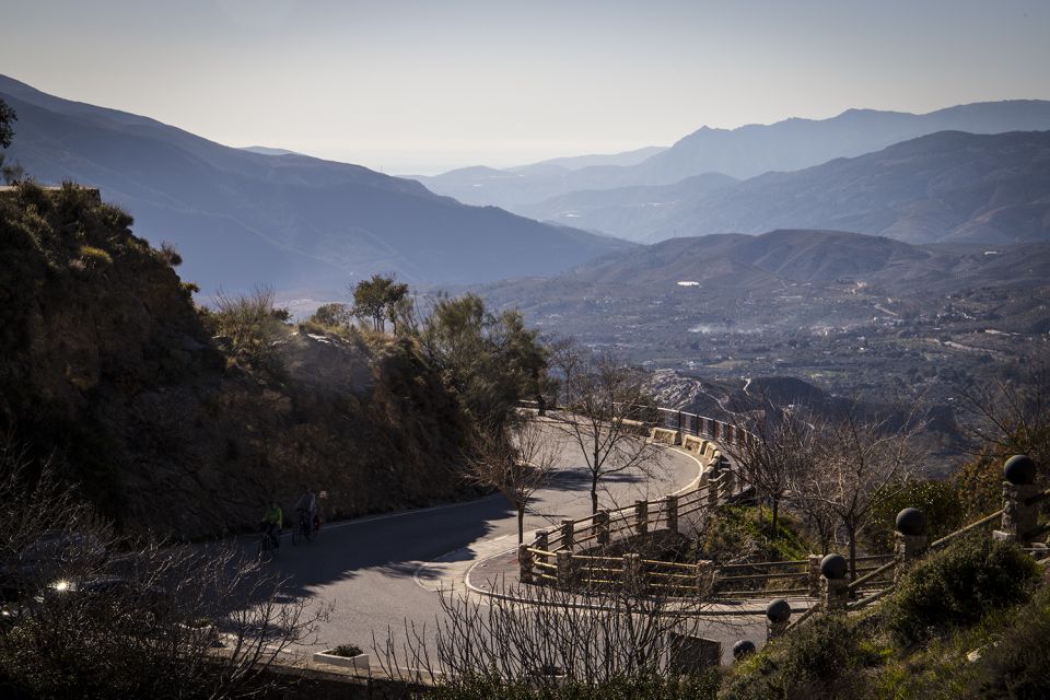 Discovering Las Alpujarras From Málaga - Semiprivate - Taking in Local History