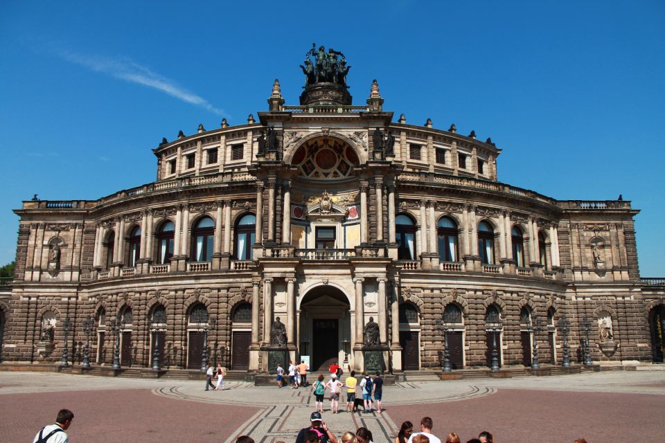 Dresden: Private Old Town Walking Tour - Important Meeting Information