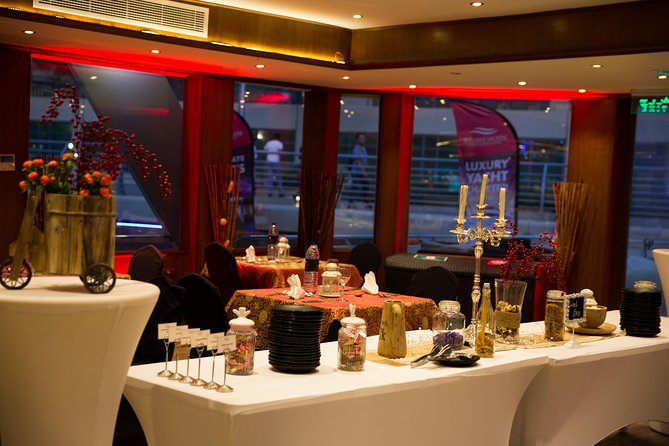 Dubai Marina Dinner Cruise With Live Music & Drink Options - Transportation Options