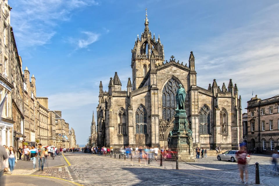 Edinburgh Old Town Highlights Private Guided Walking Tour - Inclusions of the Tour