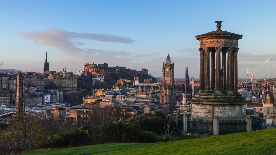 Edinburgh: Private Exclusive History Tour With Local Expert - Important Tour Information