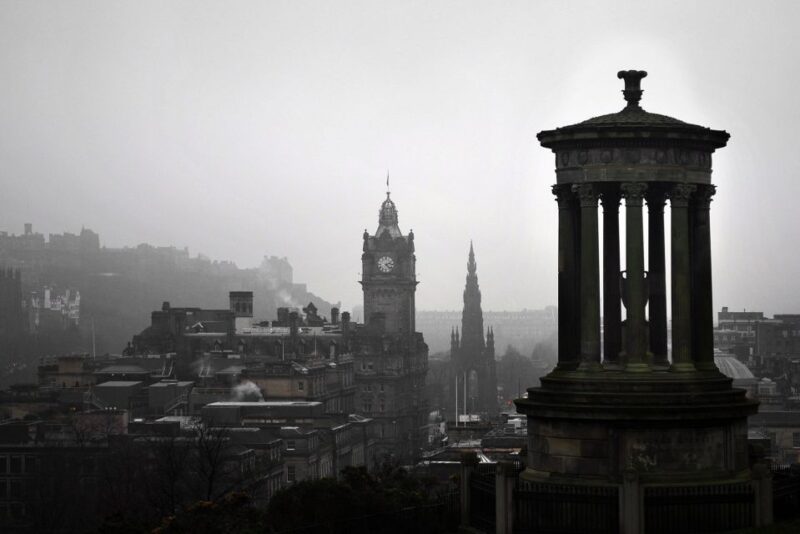 Edinburgh: Sherlock Holmes Immersive Tour With Lunch - Meeting Point and Accessibility