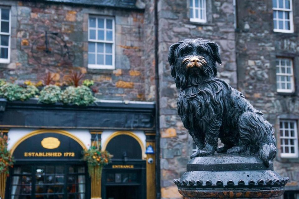 Edinburgh Walk: a Romantic Stroll Through History and Beauty - Tour Inclusions and Benefits