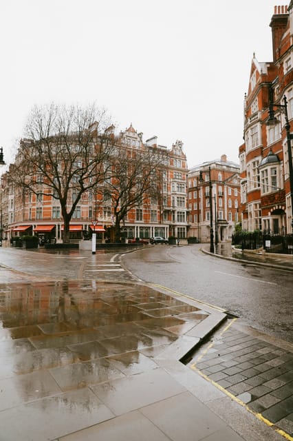 Elegance and Heritage: Mayfair Walking Tour - Exploring Luxury Destinations