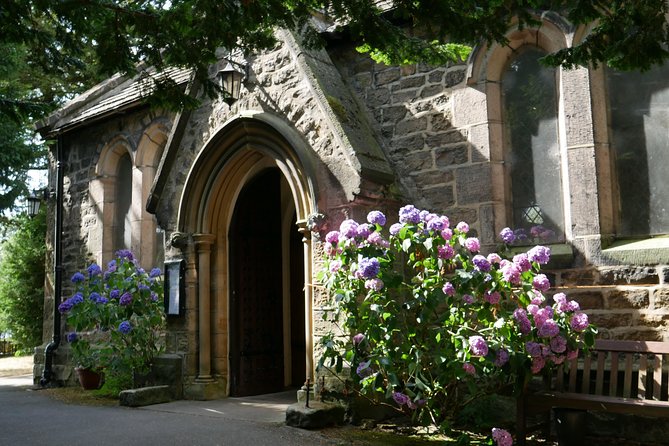 Emmerdale Classic Locations Bus Tour From Leeds - Booking Information