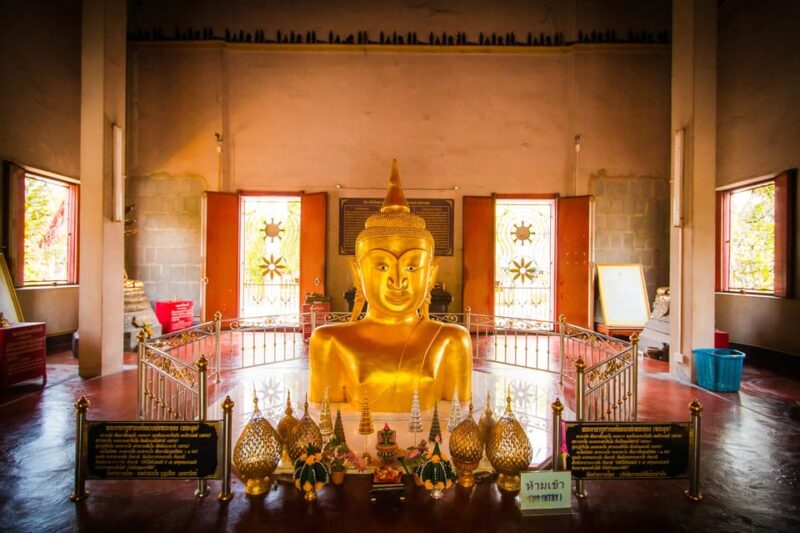 Enjoy the Merit of 9 Famous Temple in Phuket. - Opportunity to Pay Homage and Learn