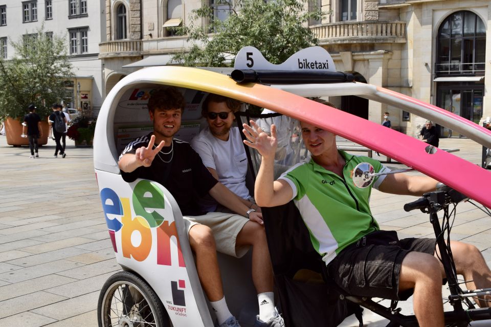 Erfurt: Private Guided Classic Old Town E-Rickshaw Tour - Customer Feedback