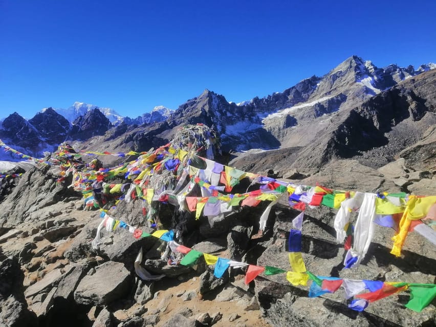 Everest Three High Passes Trek: 17-Day Guided 3 Passes Trek - Recommended Gear