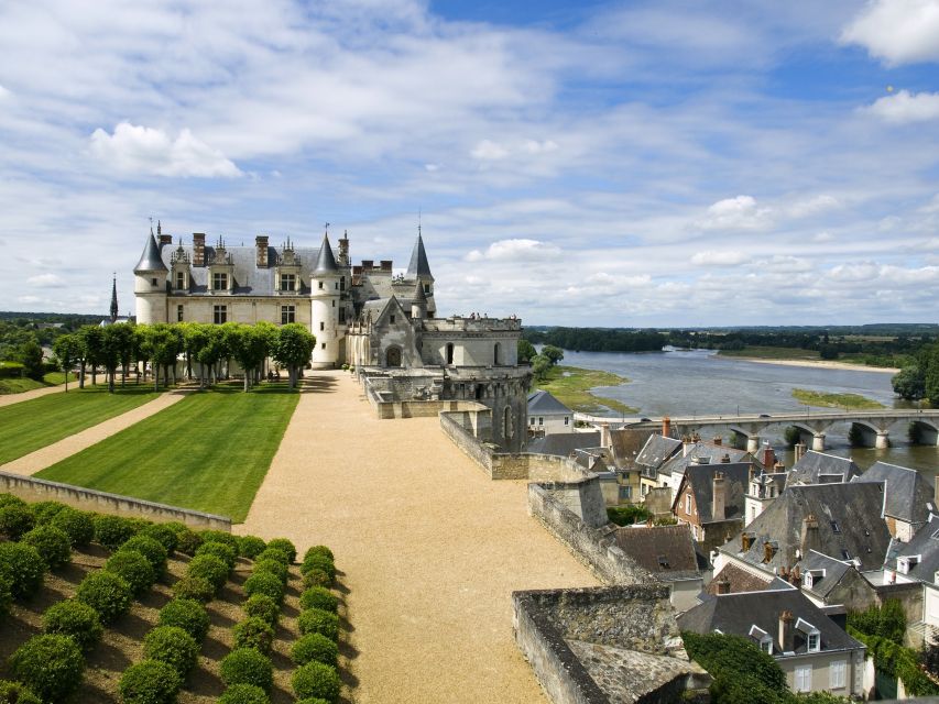 Exclusive Wine Day Trip Loire Valley From Paris - Customer Feedback and Ratings