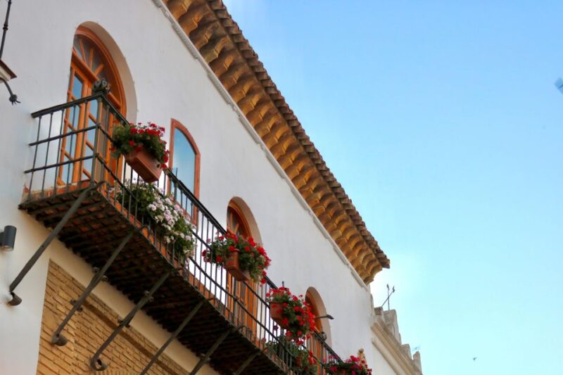 Explore Marbella Old Town: Authentic Tapas Food Tour - Exploring Marbella Old Town